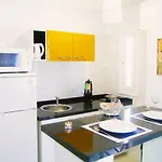 In Torres De Yomely Complex Apartamento *
